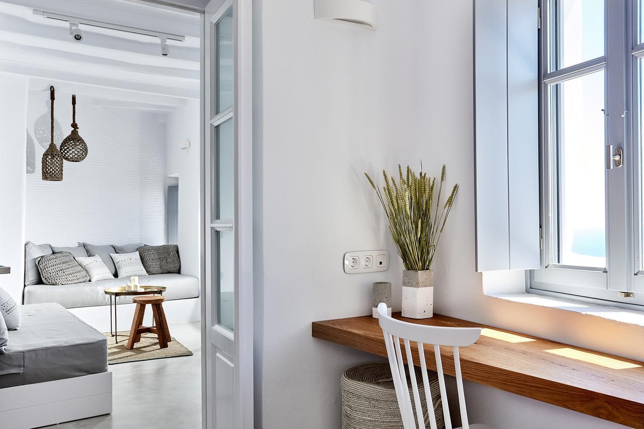 Living Theros Luxury Suites Kardhiani Exterior photo